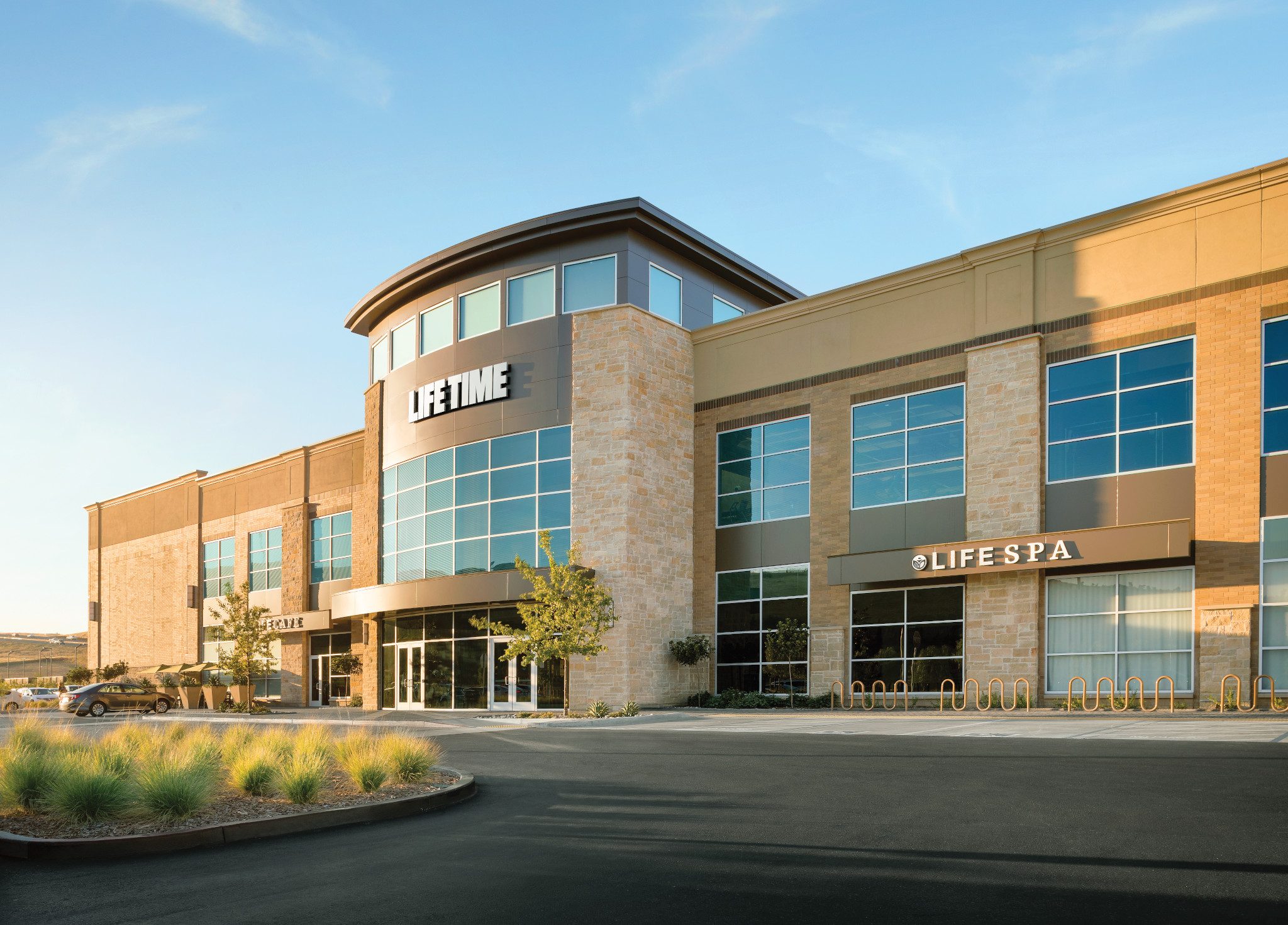 Photograph taken at our Folsom, California club location.