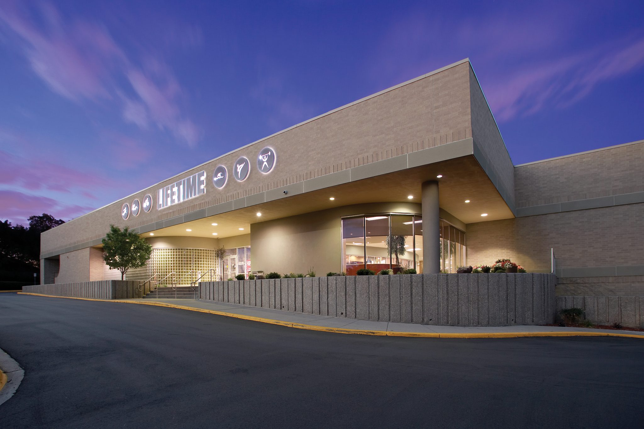 The exterior of the Crosstown Eden Prairie Life Time location