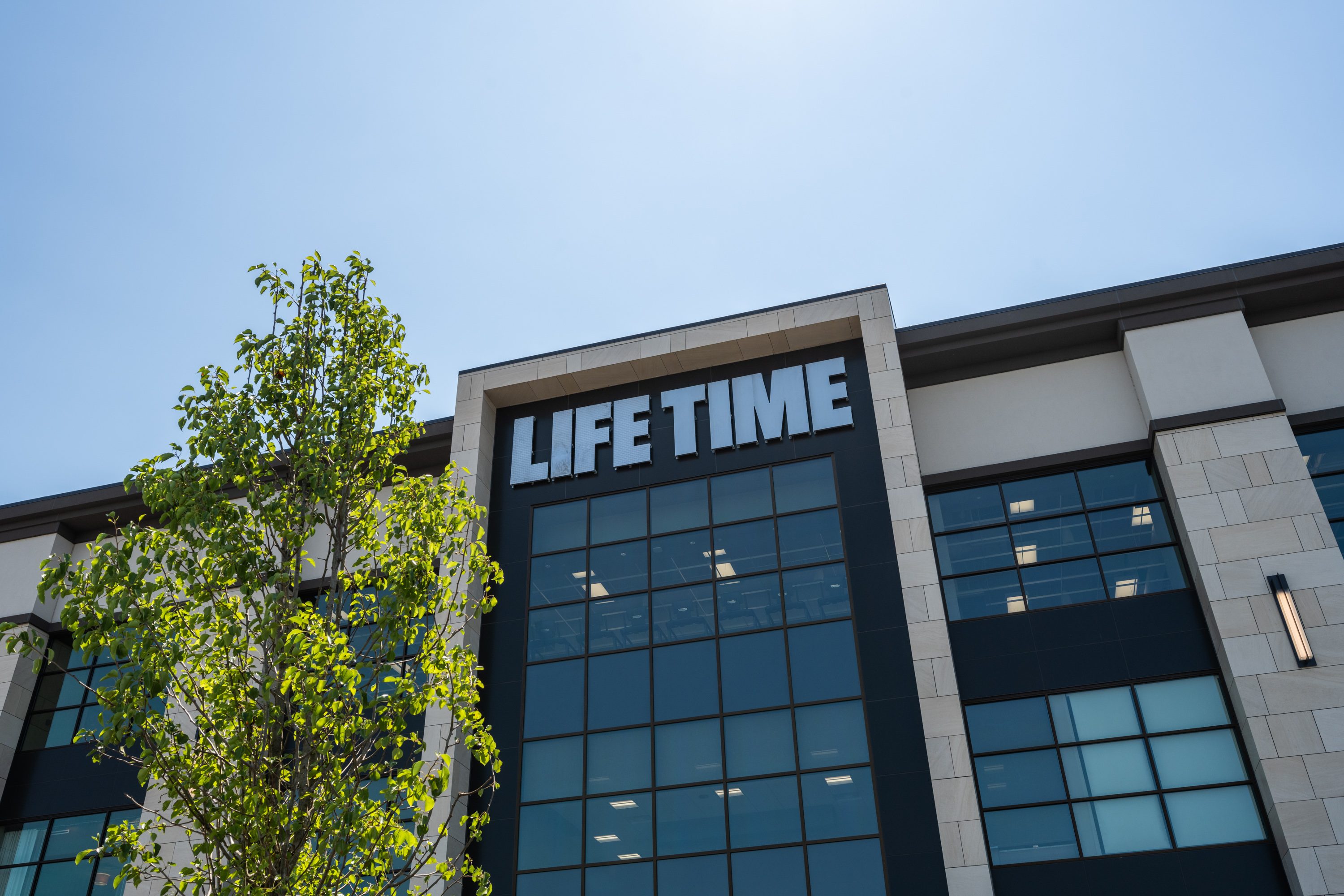 The exterior of the Northshore Life Time location