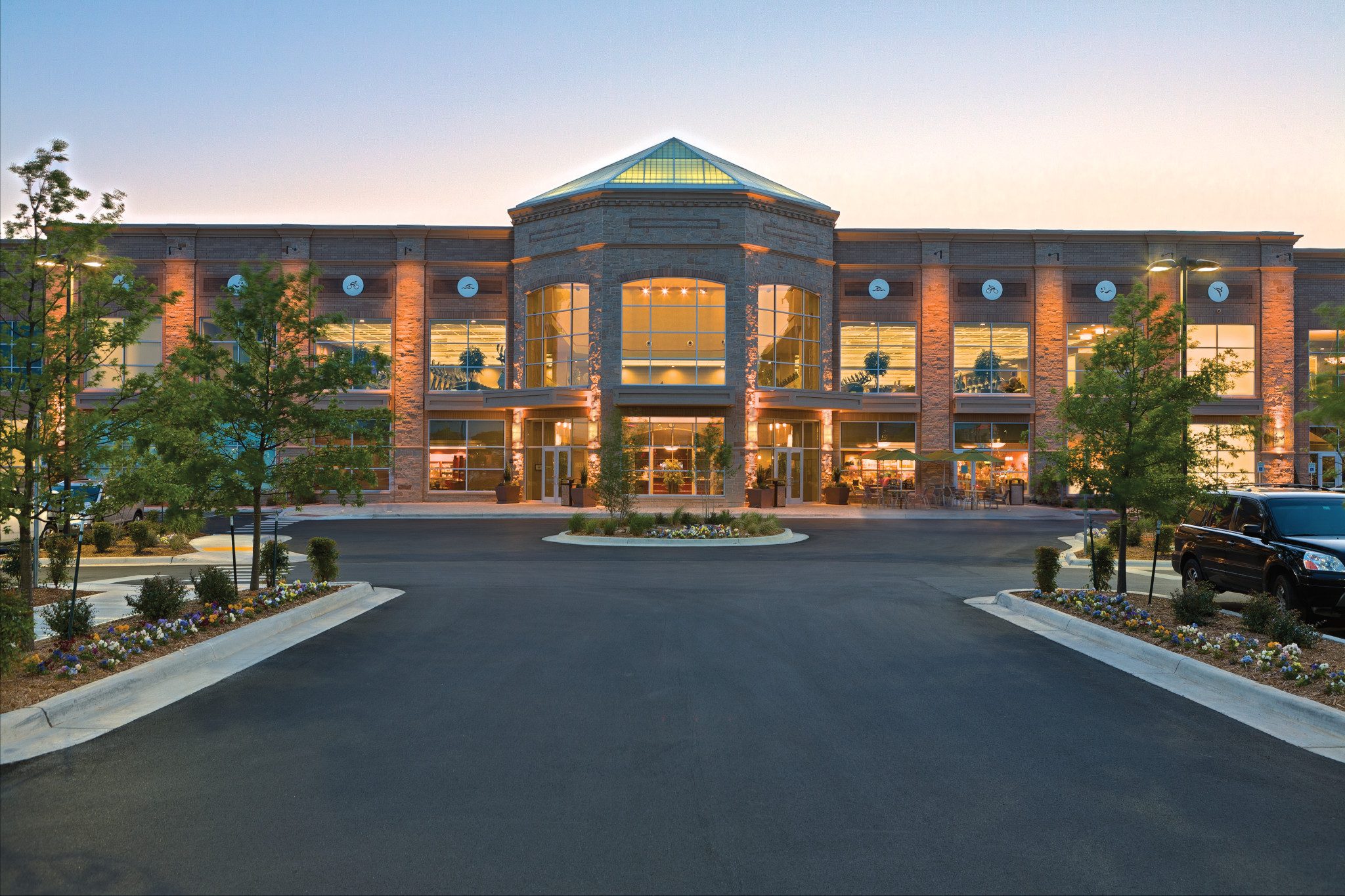 The exterior of the South Tulsa Life Time location