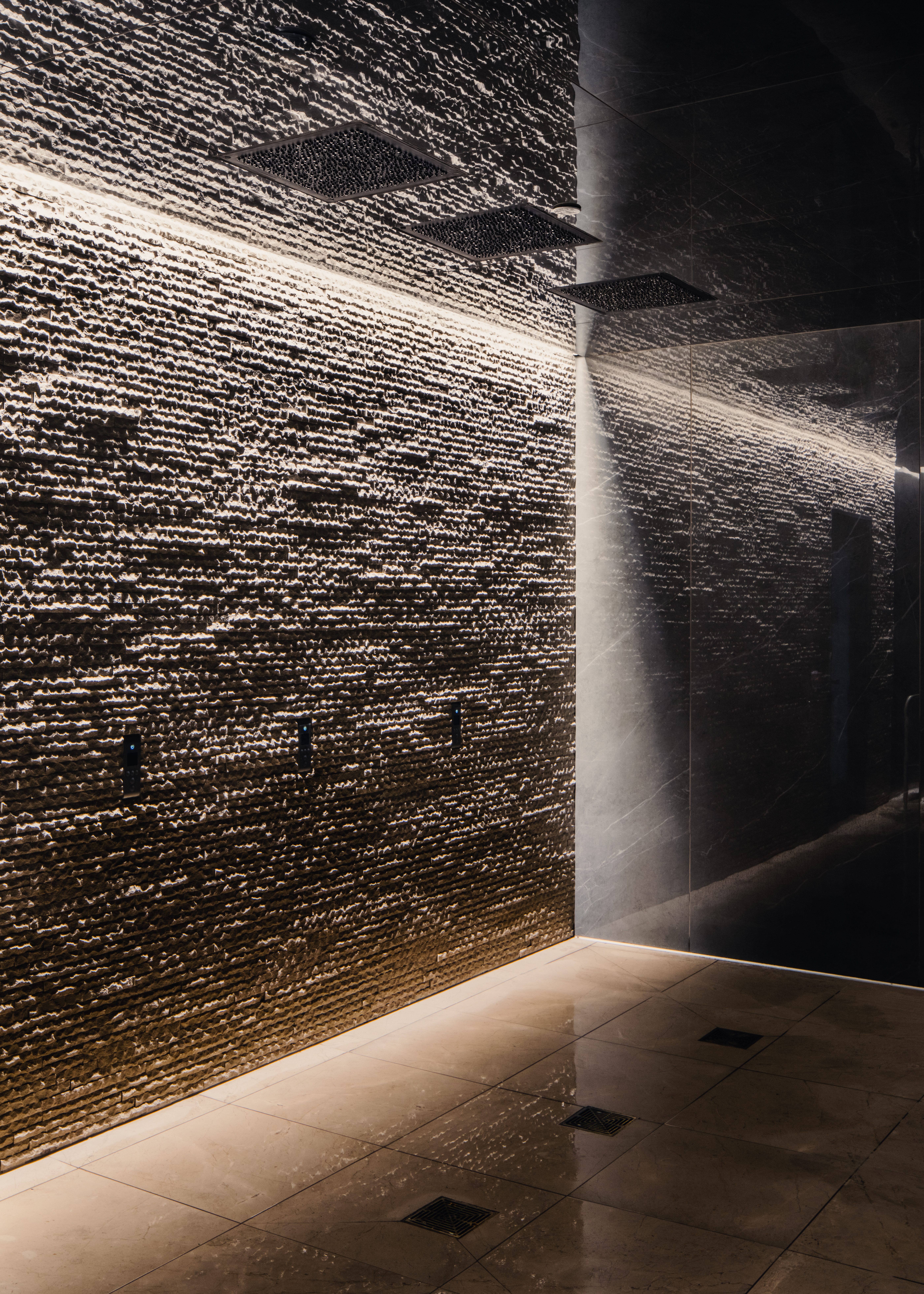 Showers in the cold plunge and whirlpool area at the Life Time Scottsdale Fashion Square club location