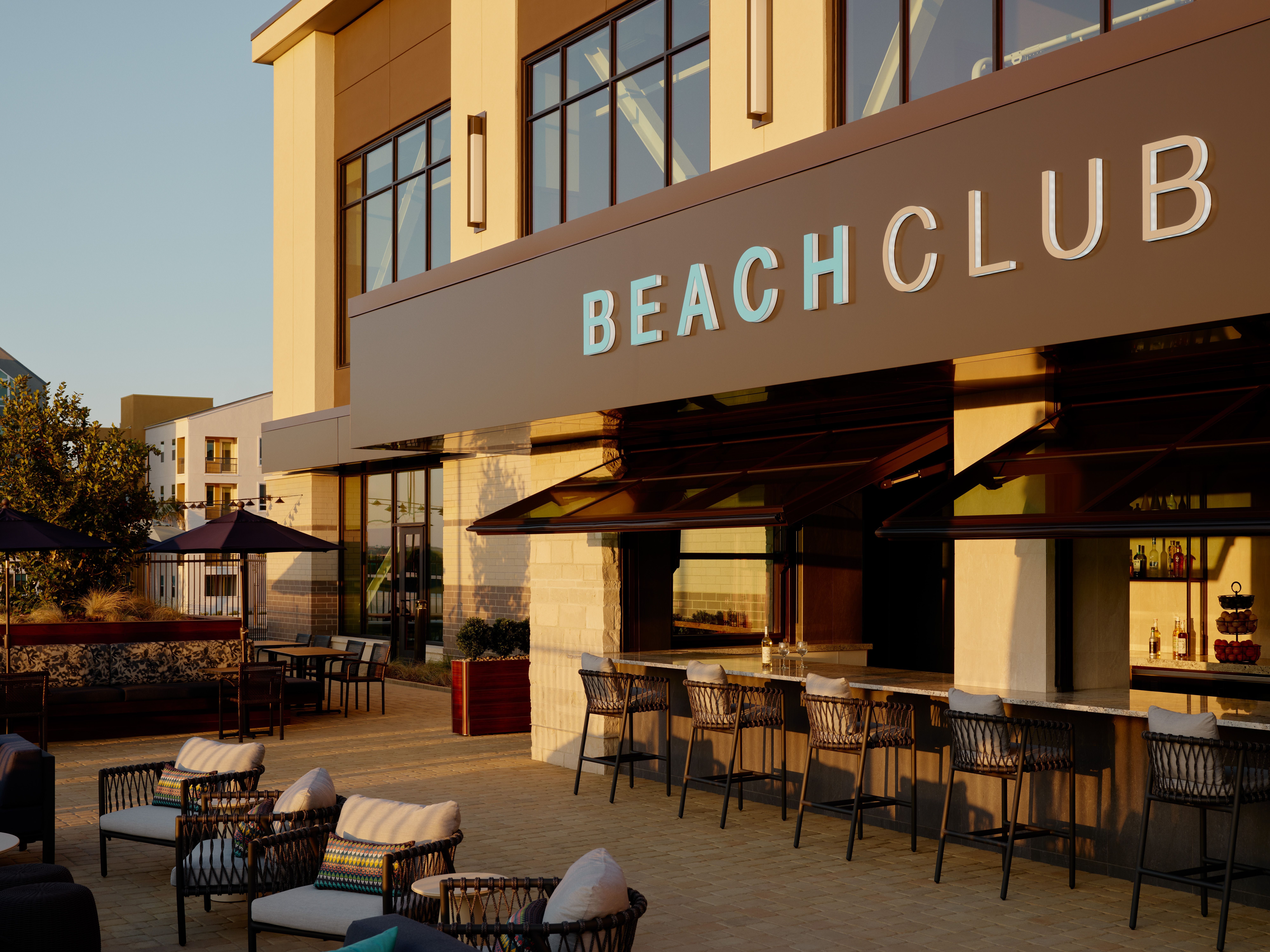 poolside bistro by the outdoor pool at Life Time