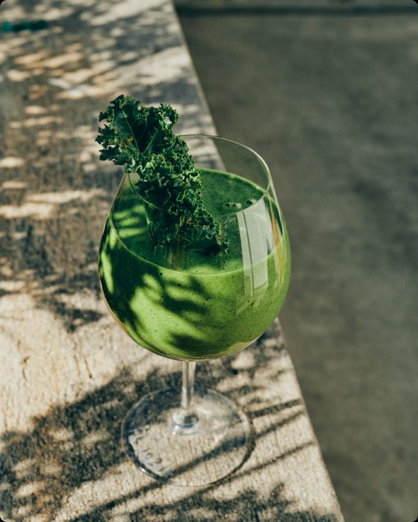 a green juice smoothie