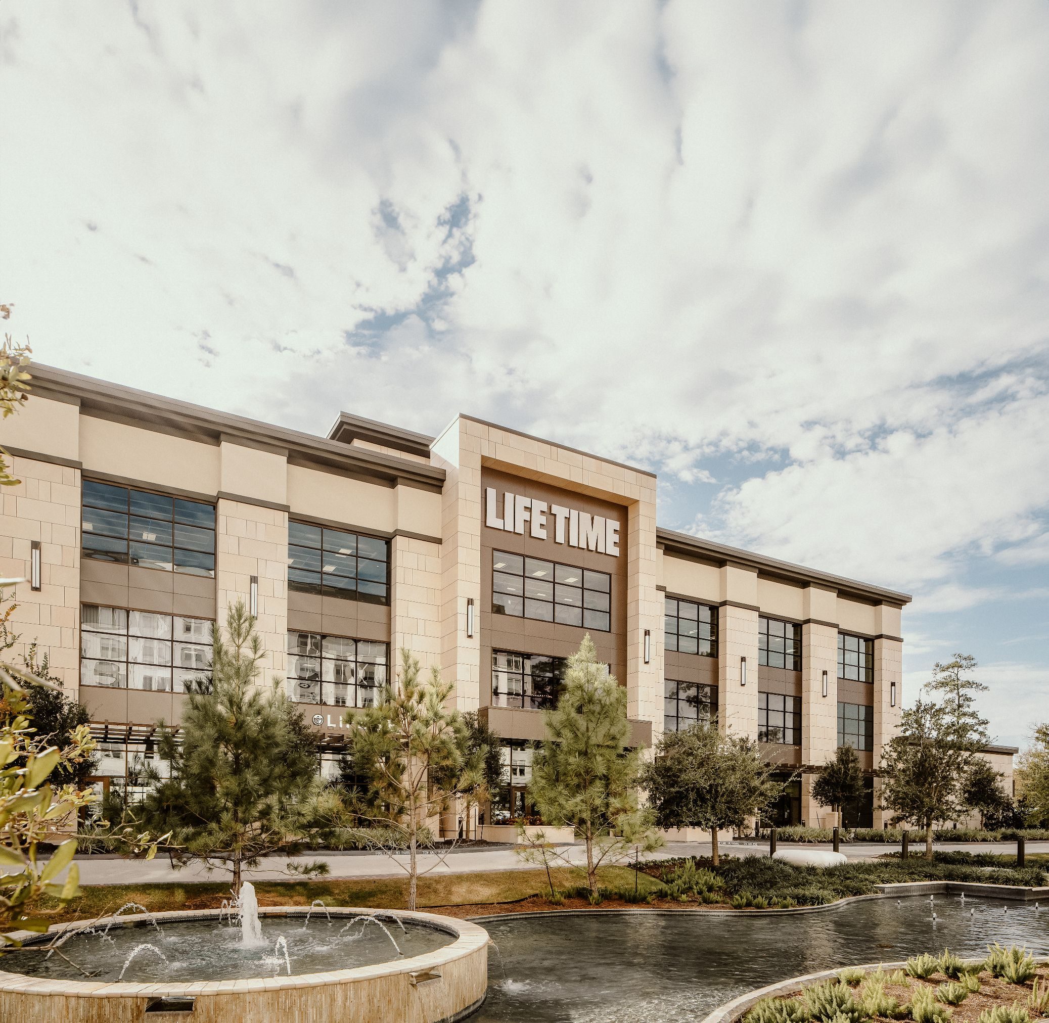 The front exterior of the Life Time Shenandoah club location